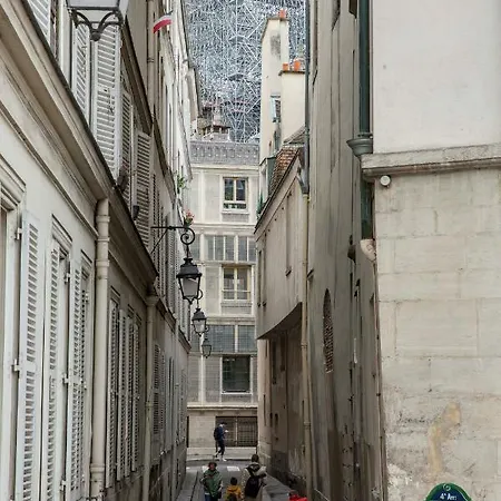 Apartment Veeve - Classical On Ile De La Cite