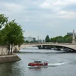 Veeve - Classical On Ile De La Cite